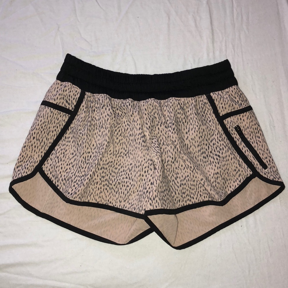 Lululemon Tracker shorts